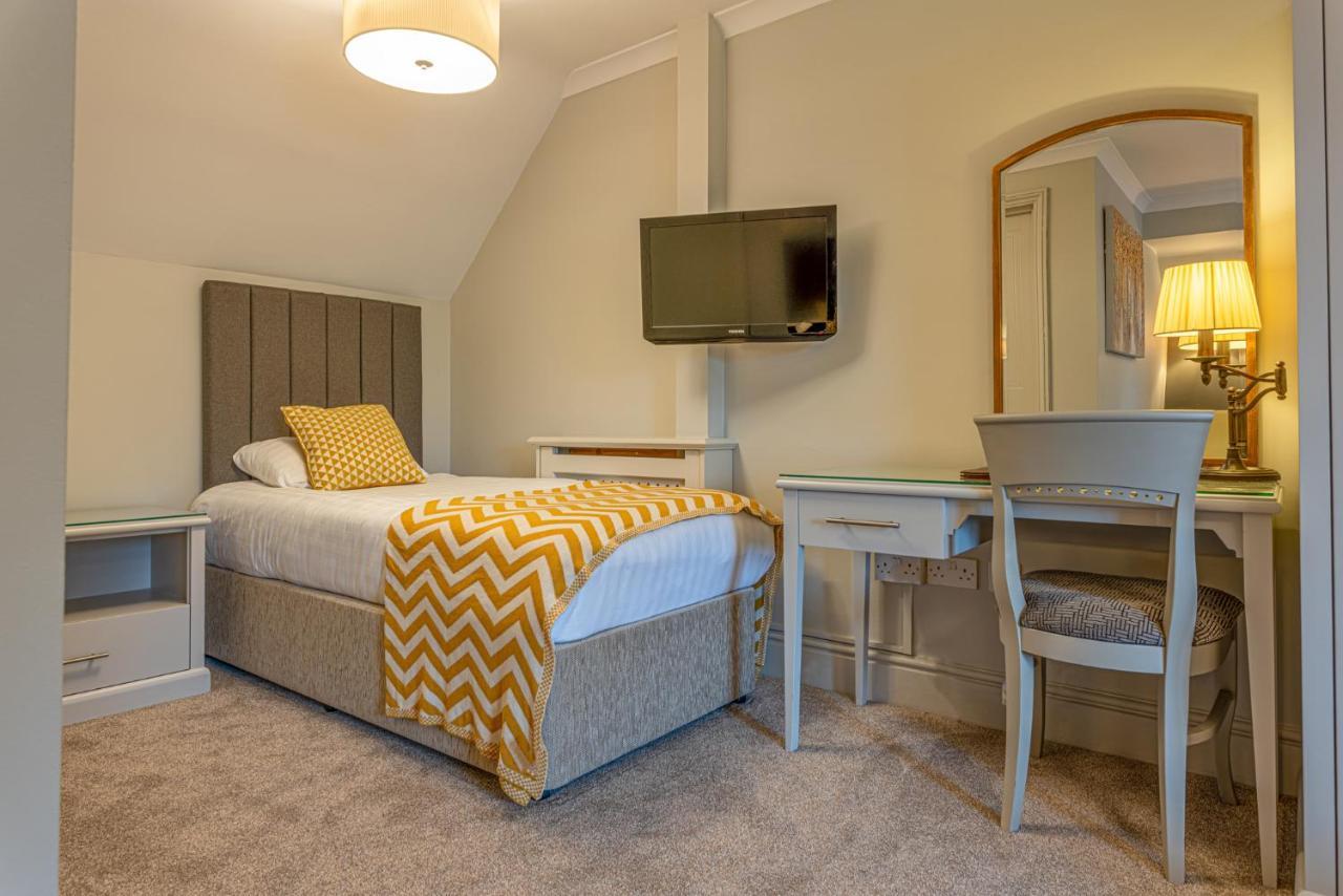 The Dog & Bear Hotel Lenham Esterno foto