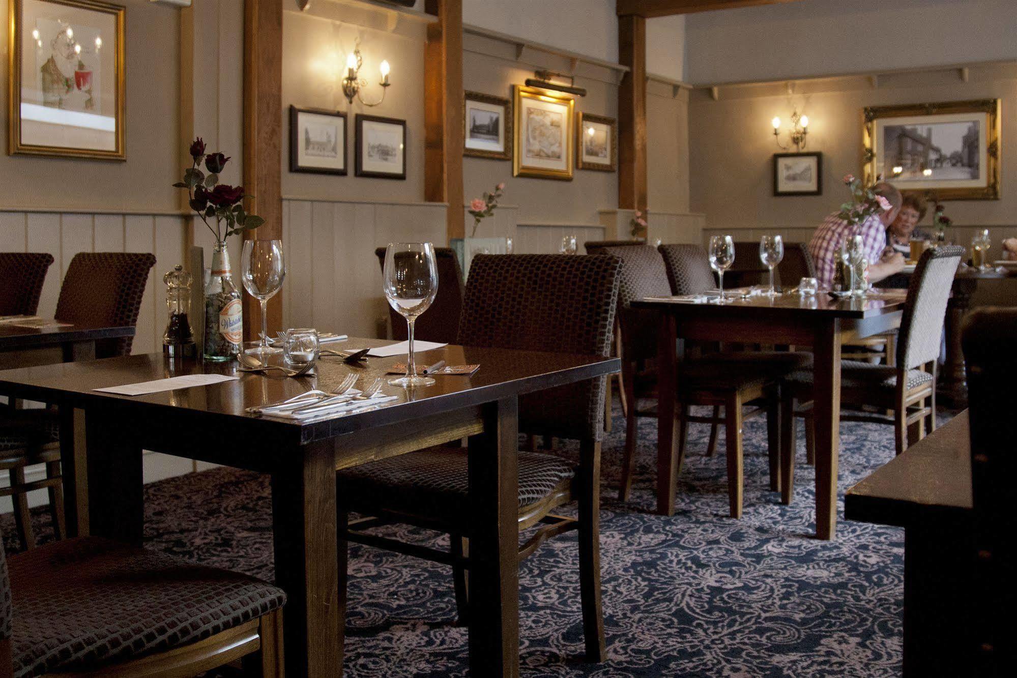 The Dog & Bear Hotel Lenham Esterno foto