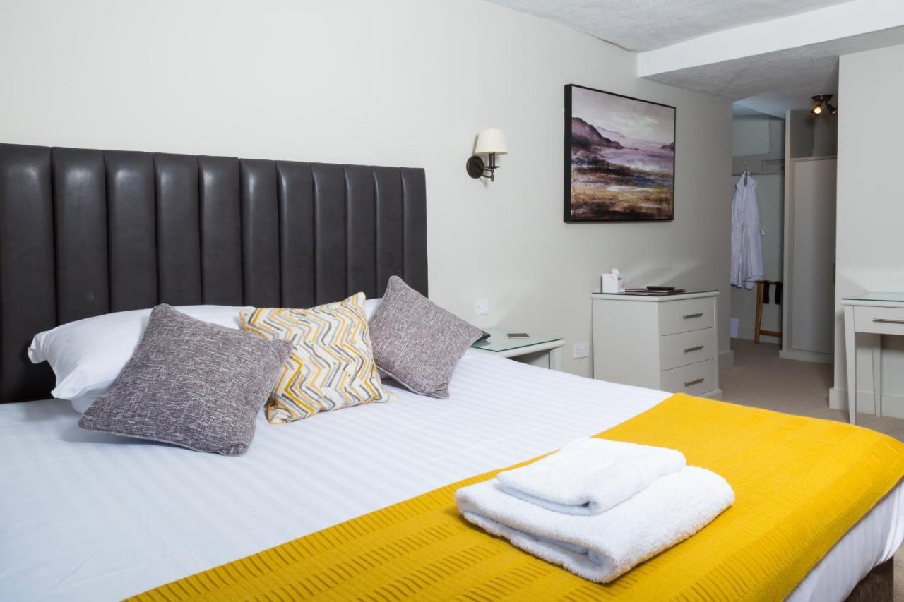 The Dog & Bear Hotel Lenham Esterno foto